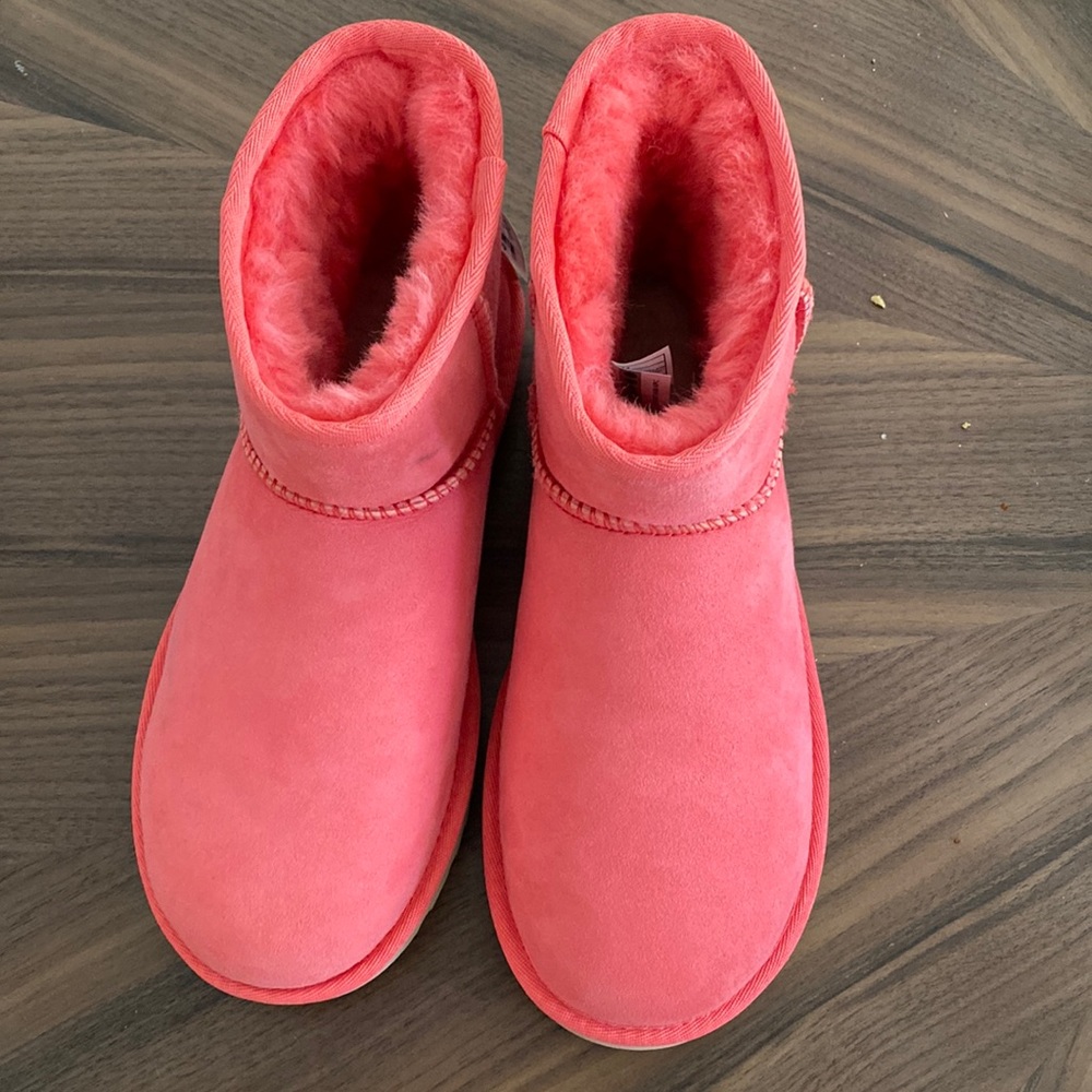 Classic mini Ugg boots